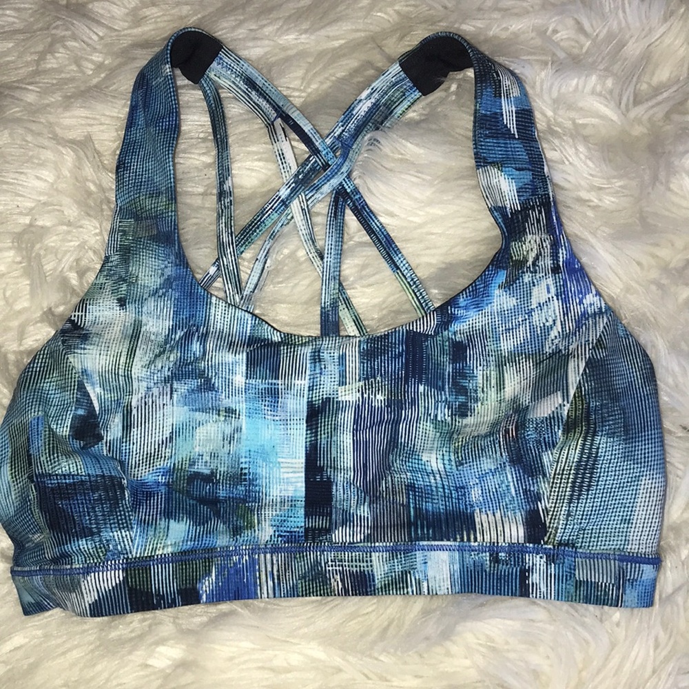 Lululemon sports bra